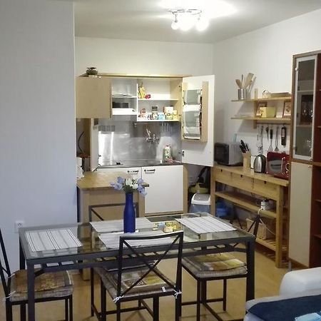 Apartment Mojmirova Prága Kültér fotó